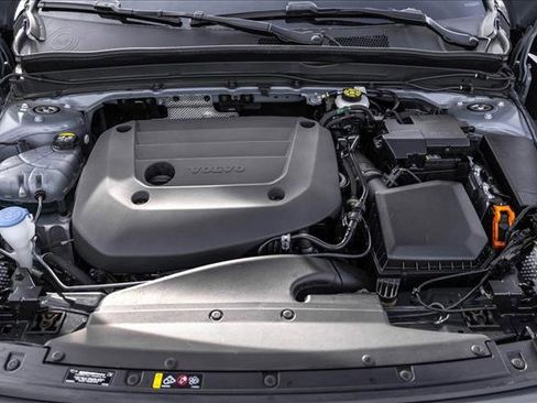 Used 2023 Volvo XC40 B5 Ultimate w/ Protection Package Premier image 27