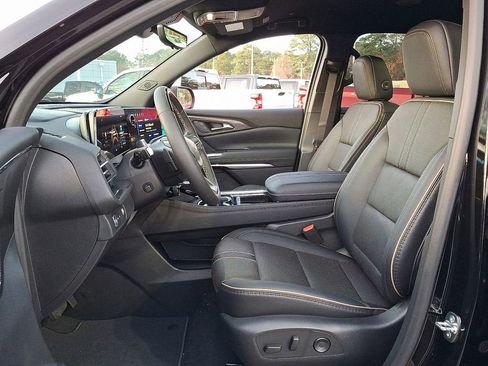 New 2026 Chevrolet Traverse High Country FWD image 10