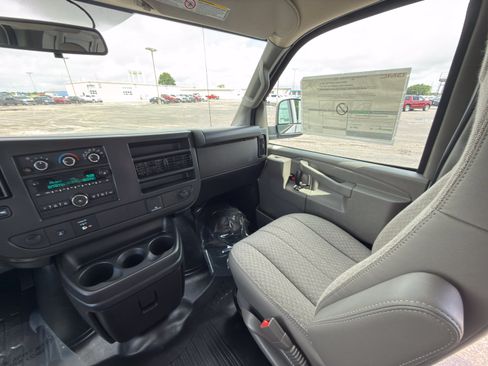 New 2026 GMC Savana 2500 Extended w/ Driver Convenience Package RWD image 17