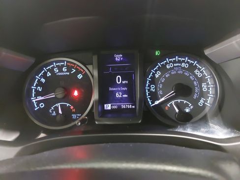 Used 2020 Toyota Tacoma TRD Sport image 19