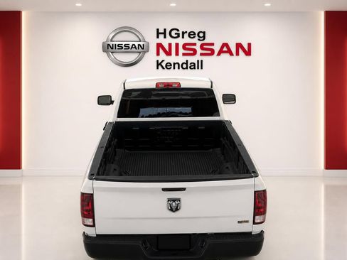 Used 2018 RAM 1500 Express RWD image 5