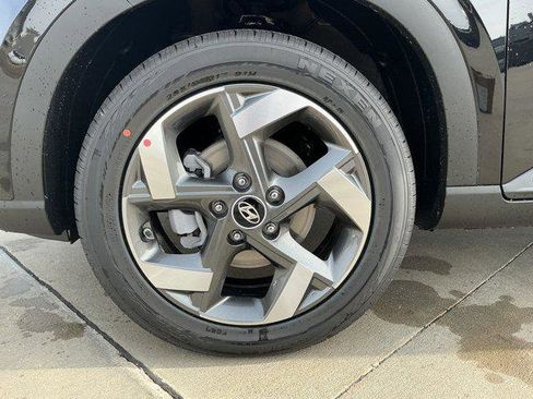 New 2025 Hyundai Venue SEL image 10