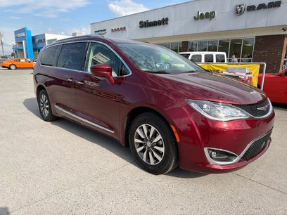 Used 2020 Chrysler Pacifica Touring-L Plus