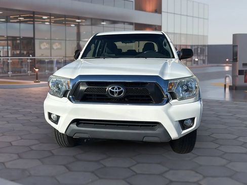 Used 2015 Toyota Tacoma PreRunner w/ SR5 Package image 18