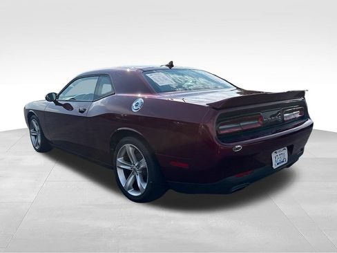 Used 2018 Dodge Challenger SXT w/ Super Sport Group (SS/T) RWD image 7