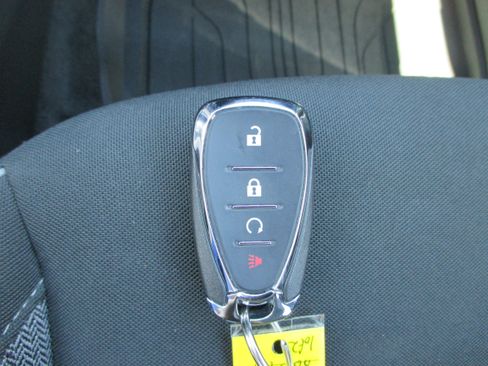 Used 2024 Chevrolet TrailBlazer LT w/ LT Cold Weather Package FWD image 23