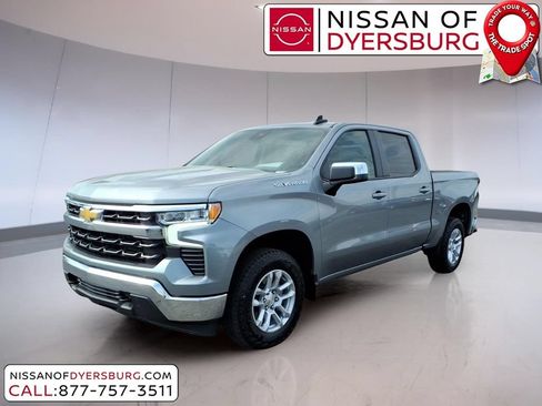 Used 2023 Chevrolet Silverado 1500 LT AWD/4WD image 7