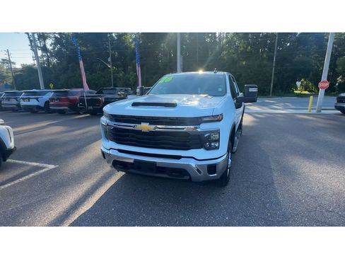 Used 2026 Chevrolet Silverado 2500 LT AWD/4WD image 7