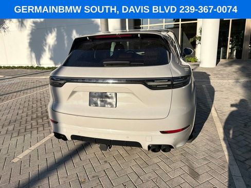 Used 2022 Porsche Cayenne GTS AWD/4WD image 17