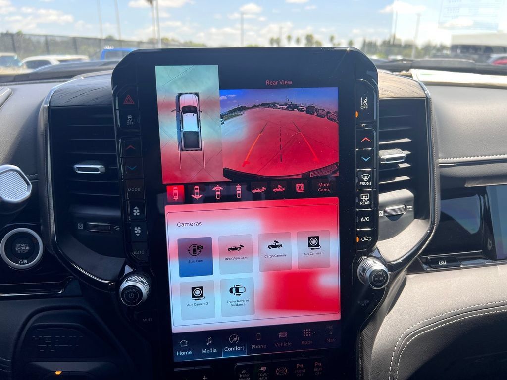 New 2025 RAM 2500 Limited AWD/4WD image 13