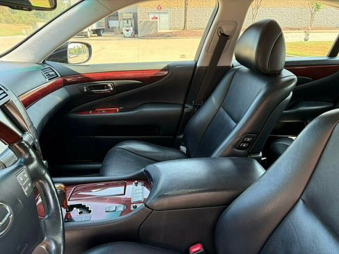 Used 2007 Lexus LS 460 RWD image 22