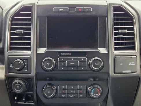 Used 2020 Ford F150 XLT w/ Equipment Group 302A Luxury AWD/4WD image 21