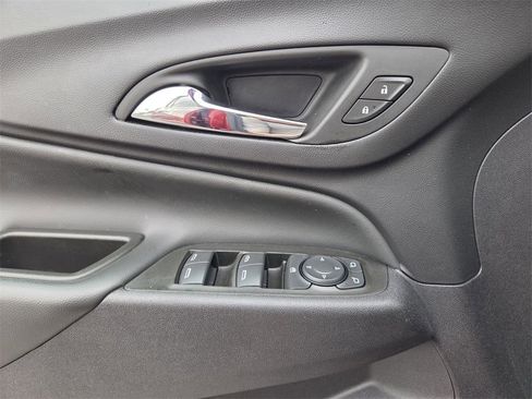 Certified 2024 Chevrolet Equinox LT image 23