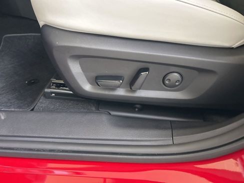 New 2025 Mitsubishi Outlander SE image 42