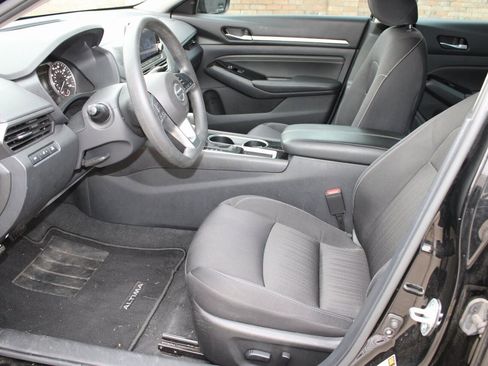 Used 2021 Nissan Altima 2.5 SV image 15