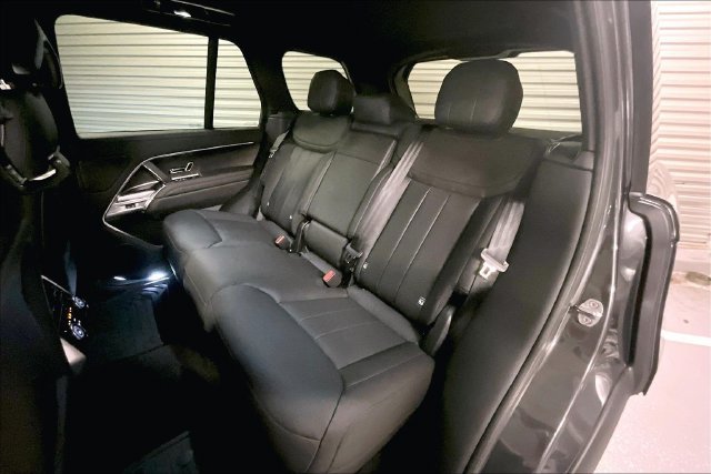 New 2026 Land Rover Range Rover SE AWD/4WD image 9