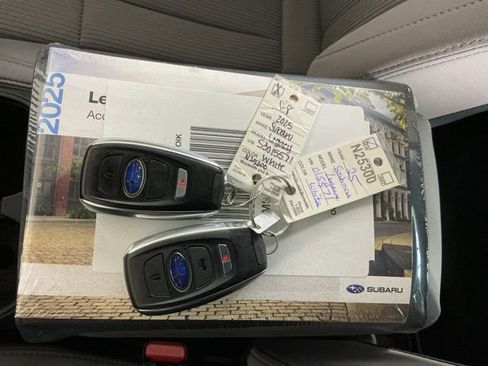 Used 2025 Subaru Legacy Premium AWD/4WD image 23