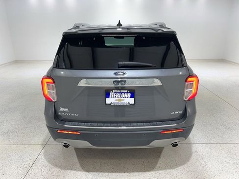 Used 2022 Ford Explorer Limited AWD/4WD image 4
