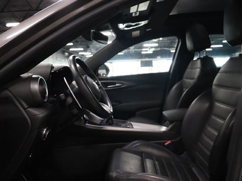 Used 2024 Alfa Romeo Tonale Veloce w/ Active Assist Package image 10