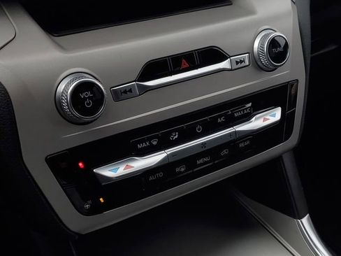 Certified 2023 Ford Explorer XLT w/ Equipment Group 202A image 22