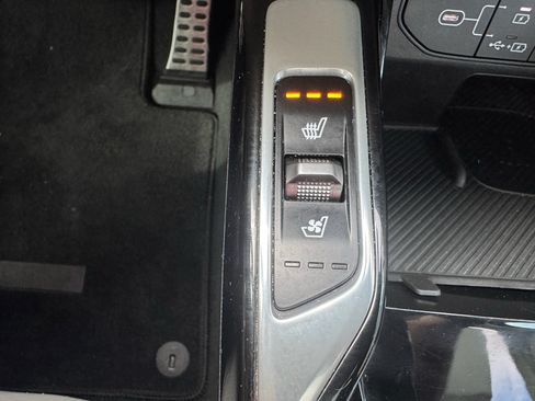 Used 2025 Kia Sorento SX AWD/4WD image 22