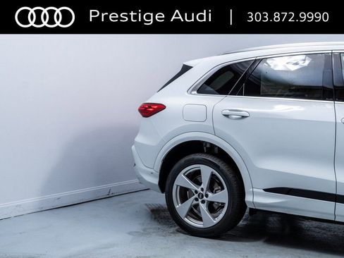 Used 2025 Audi Q5 Premium Plus w/ Premium Plus AWD/4WD image 12