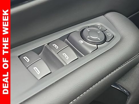 New 2026 Chevrolet Suburban LS image 28