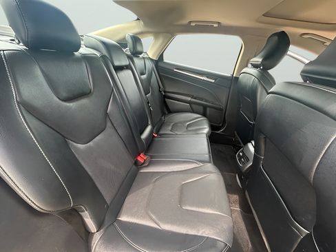 Used 2017 Ford Fusion Titanium FWD image 13