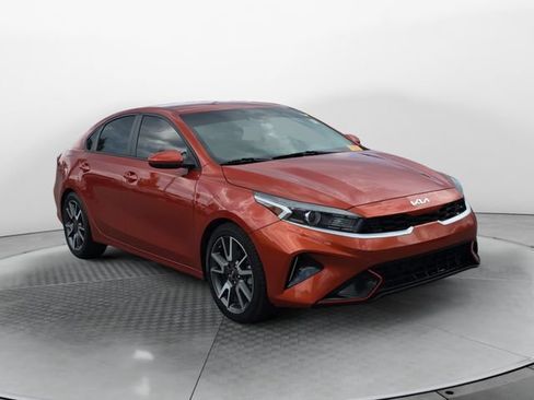 Used 2023 Kia Forte LXS FWD image 7