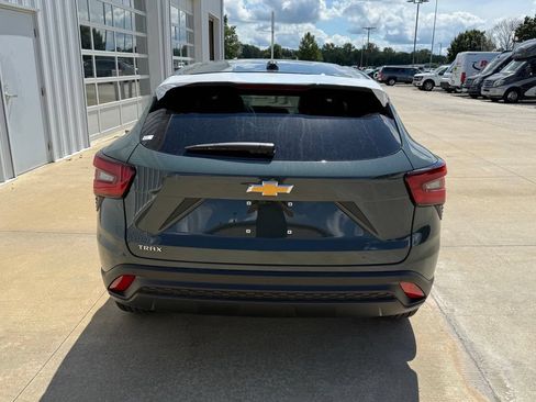 New 2026 Chevrolet Trax LS w/ LS Convenience Package FWD image 6
