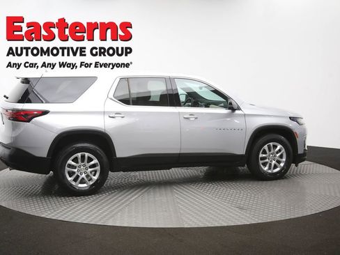 Used 2022 Chevrolet Traverse LS AWD/4WD image 45