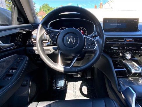 Used 2024 Acura MDX SH-AWD w/ Technology Package image 4