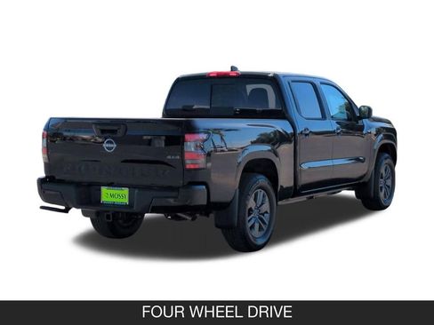 New 2026 Nissan Frontier SV w/ Tow Package AWD/4WD image 8