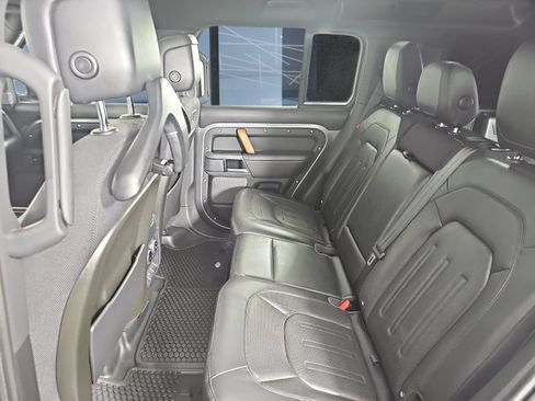 Used 2020 Land Rover Defender 110 X AWD/4WD image 11