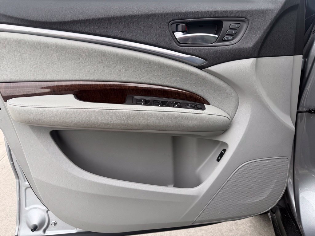 Used 2020 Acura MDX SH-AWD image 9