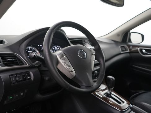 Used 2015 Nissan Sentra SL w/ SL Premium Package image 17