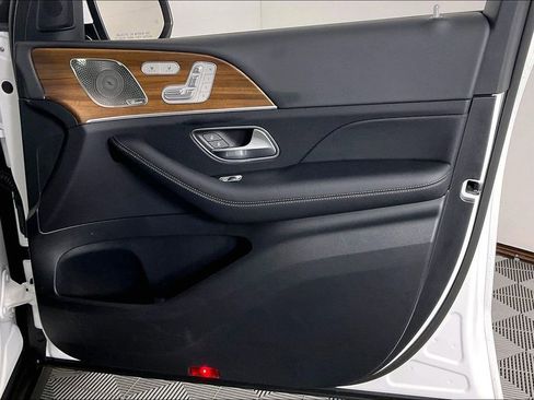 Certified 2025 Mercedes-Benz GLE 350 4MATIC image 16