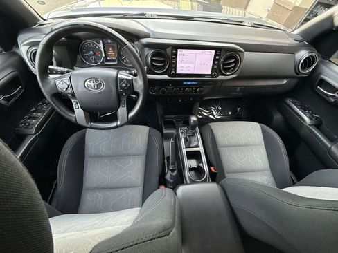 Used 2021 Toyota Tacoma TRD Off-Road AWD/4WD image 23