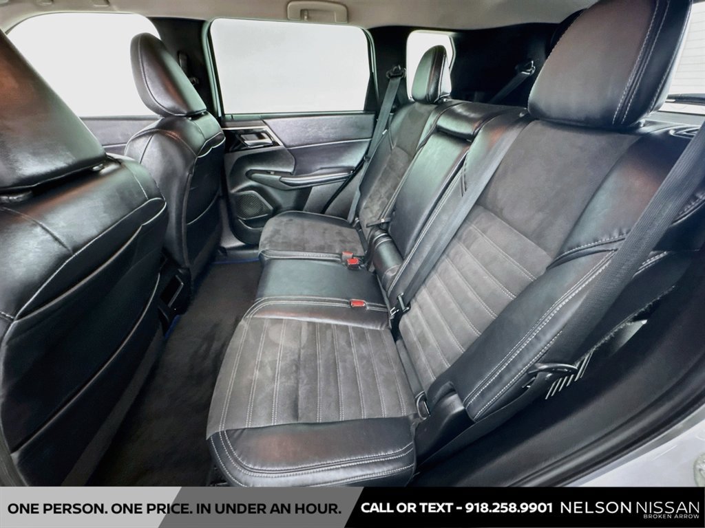 Used 2023 Mitsubishi Outlander Ralliart AWD/4WD image 24