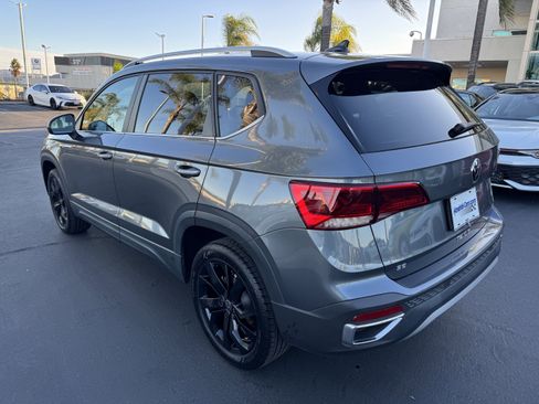 Used 2022 Volkswagen Taos SE image 8