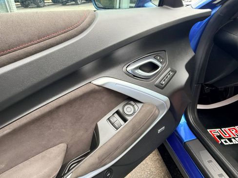 Used 2018 Chevrolet Camaro ZL1 RWD image 18