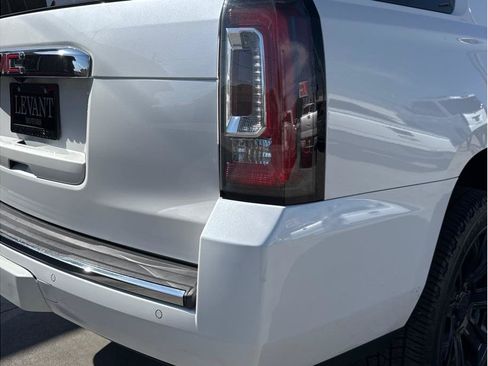 Used 2016 GMC Yukon Denali w/ Open Road Package AWD/4WD image 12