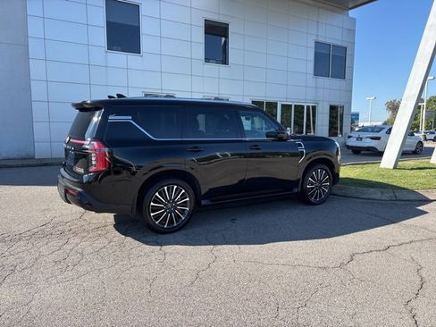 Certified 2025 Nissan Armada Platinum Reserve image 4