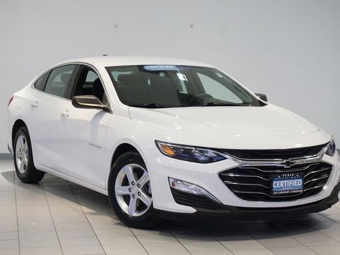 Certified 2022 Chevrolet Malibu LS image 3