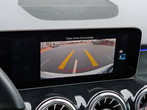 Certified 2020 Mercedes-Benz GLB 250 250 image 24