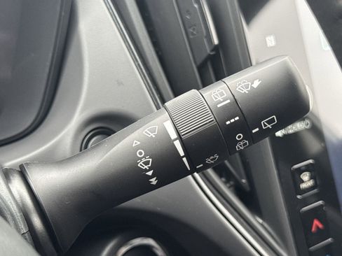 New 2025 Subaru Crosstrek 2.5i Limited w/ Popular Package #3A image 18