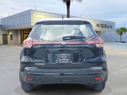 Used 2024 Nissan Kicks S FWD image 5