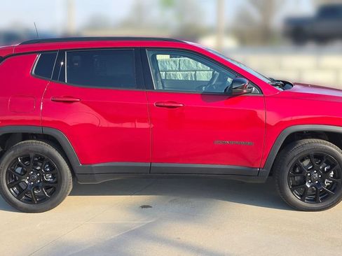 New 2026 Jeep Compass Latitude AWD/4WD image 6