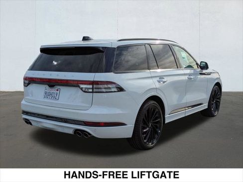 Used 2025 Lincoln Aviator Reserve w/ Equipment Group 201A image 5