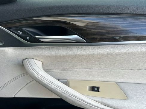 Used 2018 BMW 530i image 18